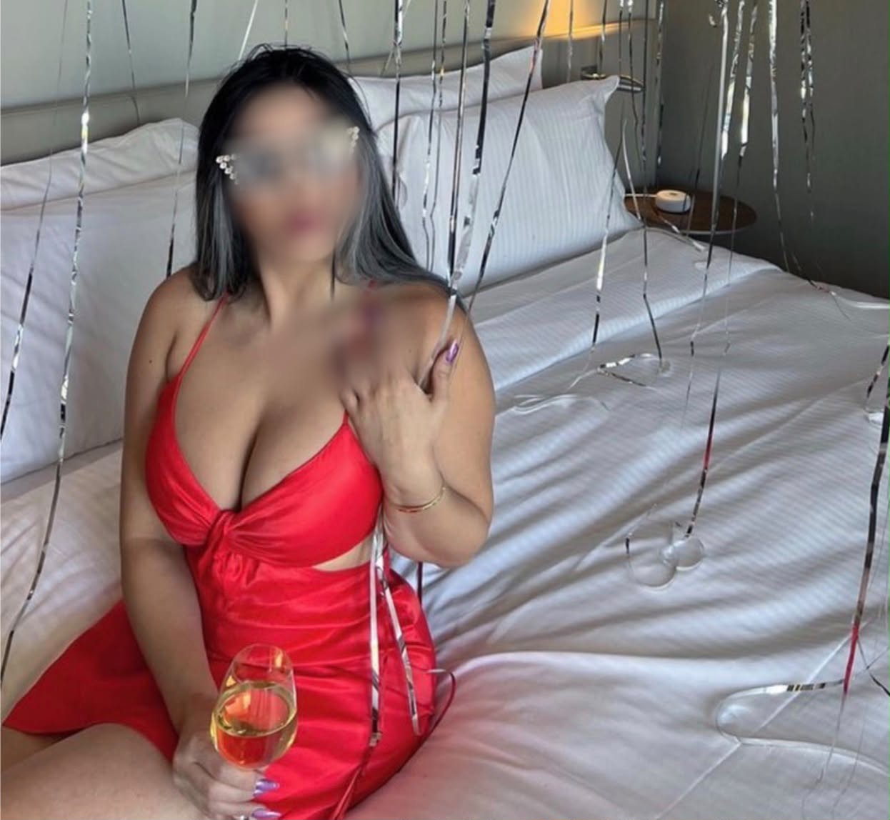 Medina, 25 profile.years_old — Алматы