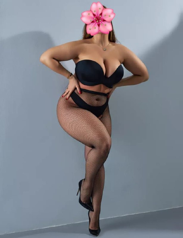 Амина, 30 catalog.years_old — Астана